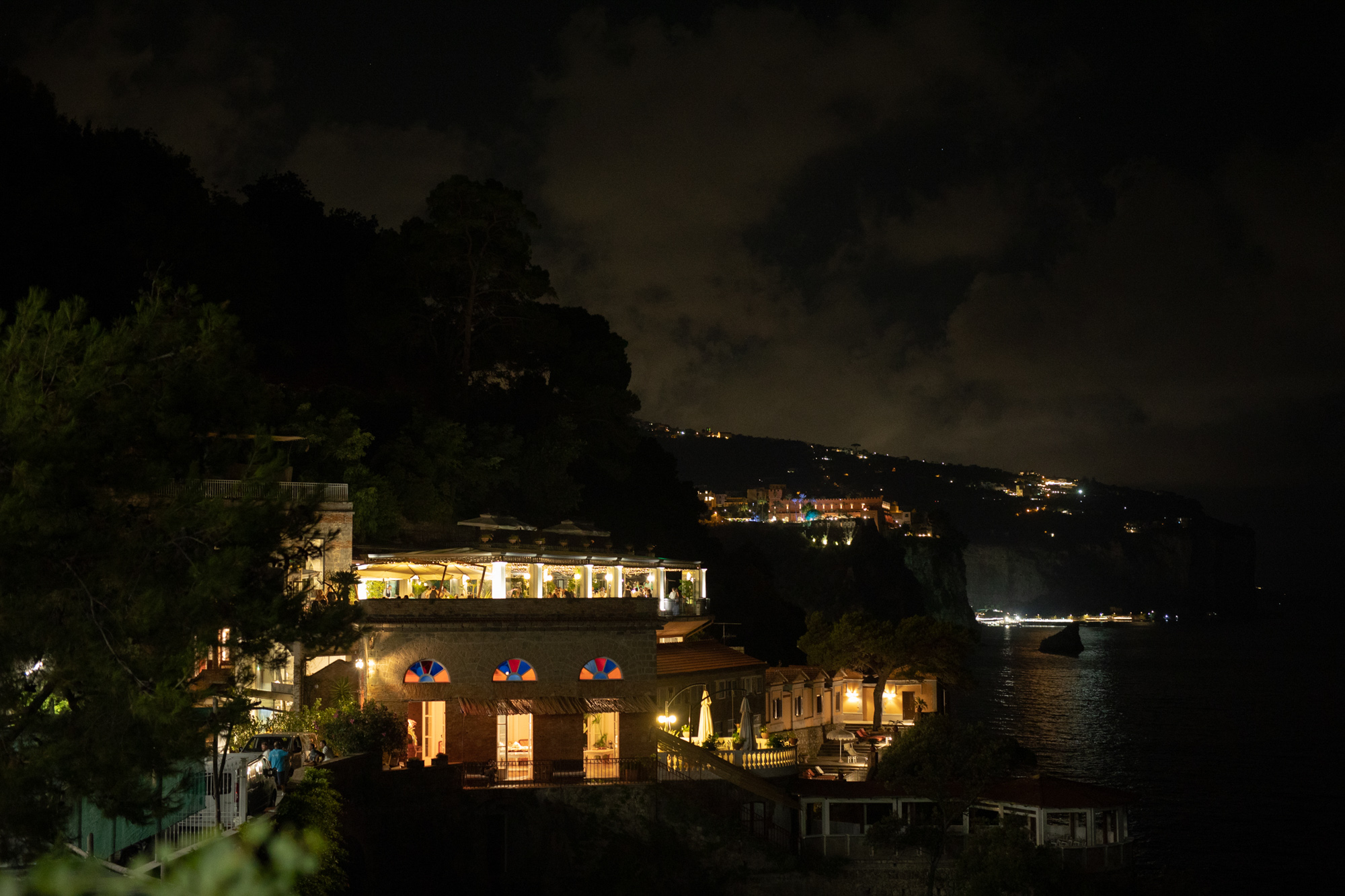 Matrimonio in costiera Sorrentina di Gaetano e Raffaella presso Scrajo Hotel Wellness & Mineral SPA
